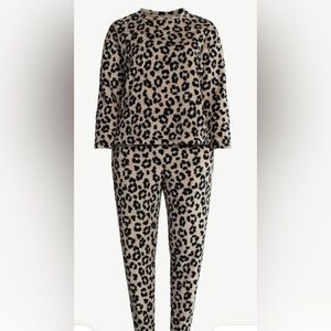 Leopard Print Women's Pajama Set